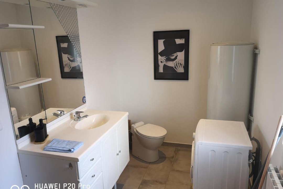 Photo of Bathroom in Saint-Omer-Capelle