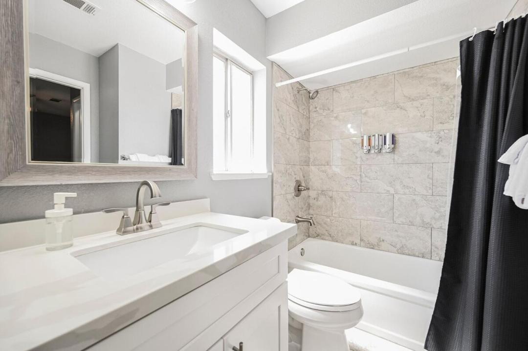 Photo of Bathroom in Green Valley North
