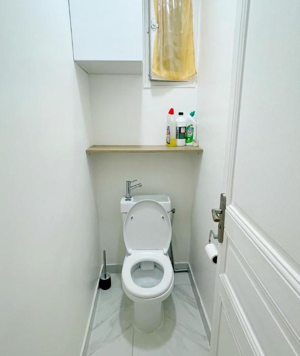 Photo of Bathroom in Quartier de la Salpetriere