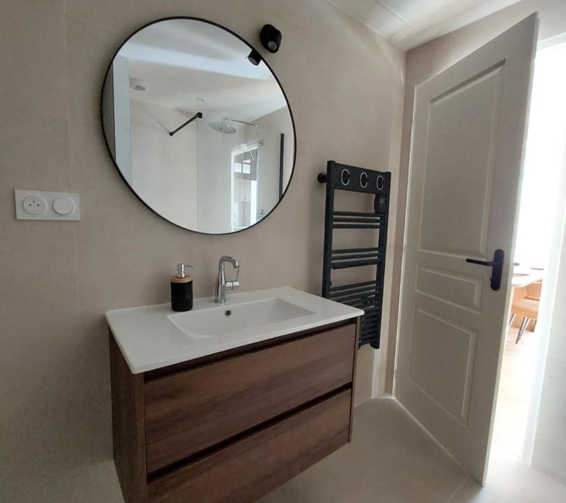 Photo of Bathroom in Rodez