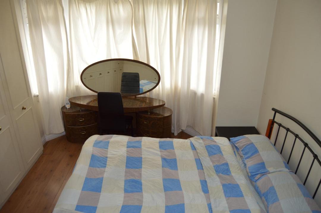 Photo of Bedroom in Selsdon and Ballards