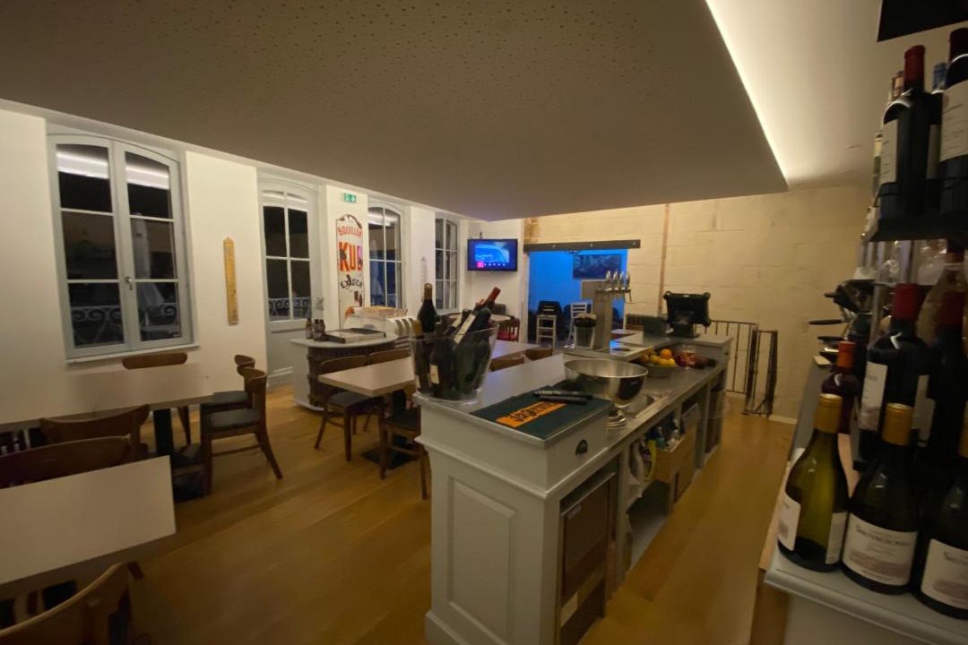 Photo of Others in Pons