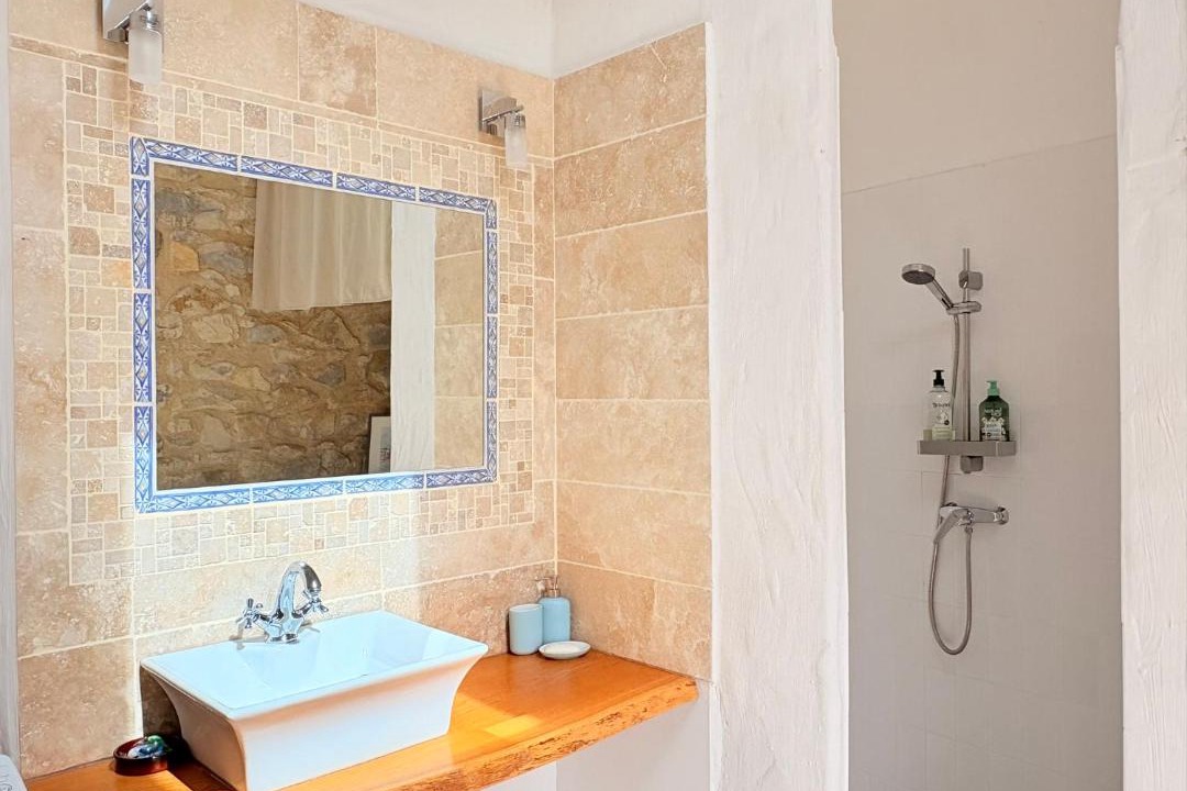 Photo of Bathroom in Allex