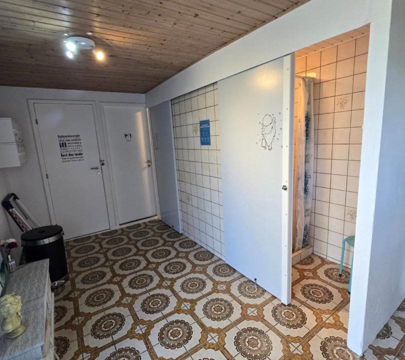 Photo of Bathroom in Store Merlose