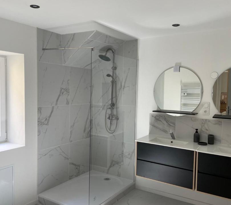 Photo of Bathroom in Brienon-sur-Armancon