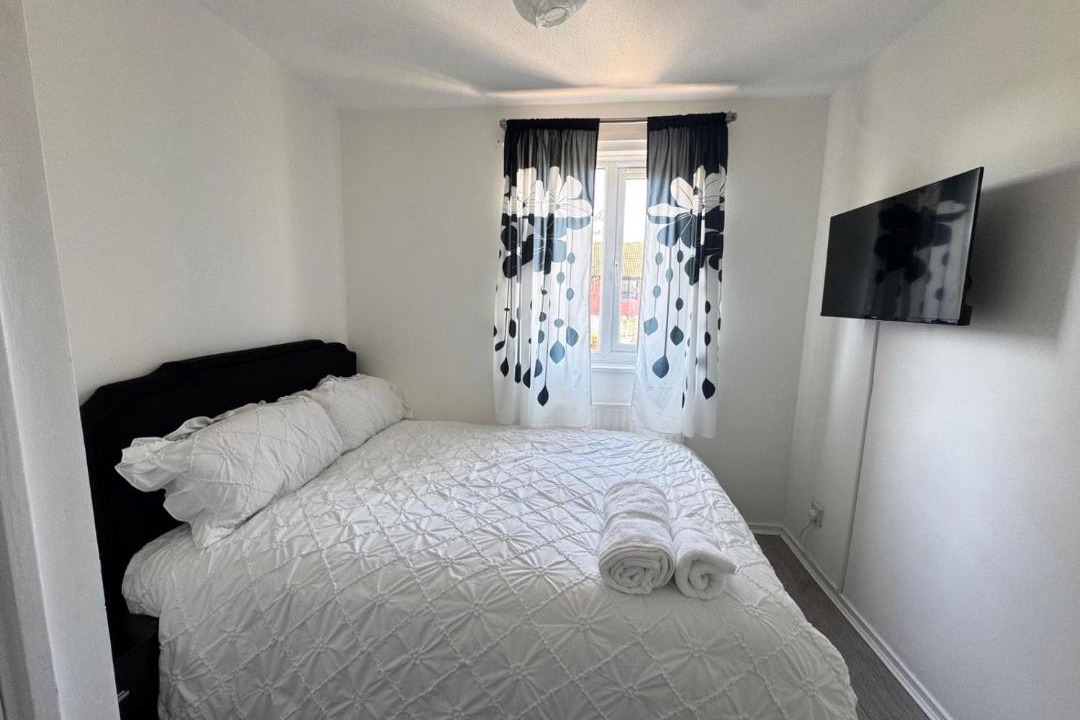 Photo of Bedroom in Thamesmead