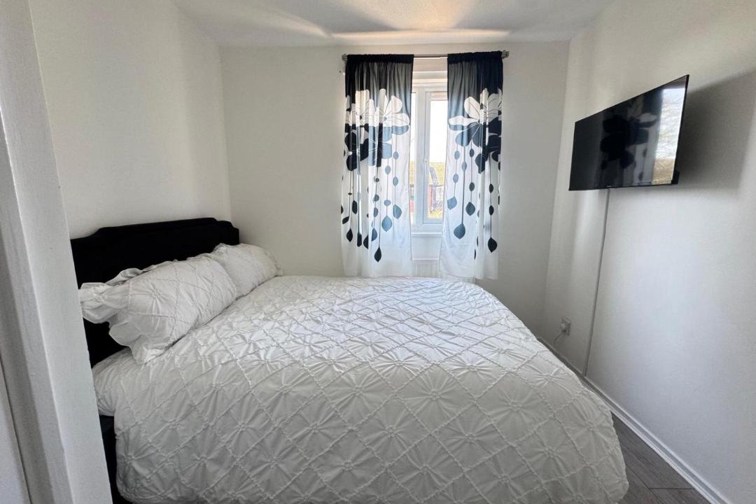 Photo of Bedroom in Thamesmead