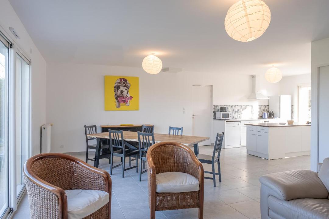 Photo of Others in Mesanger