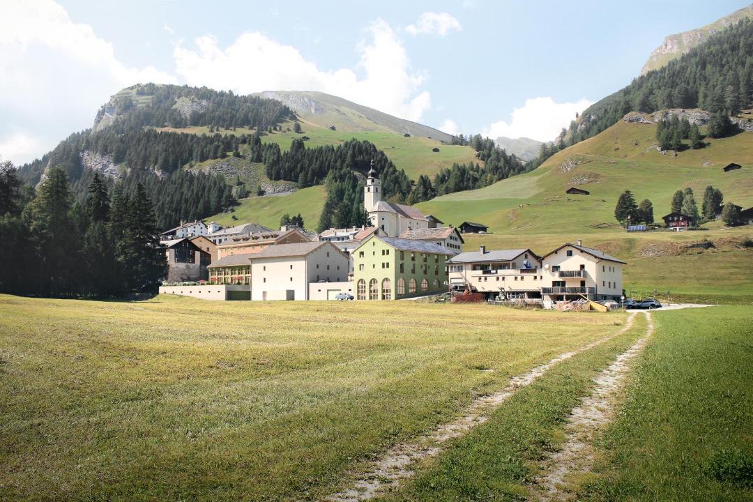 Photo of Others in Spluegen