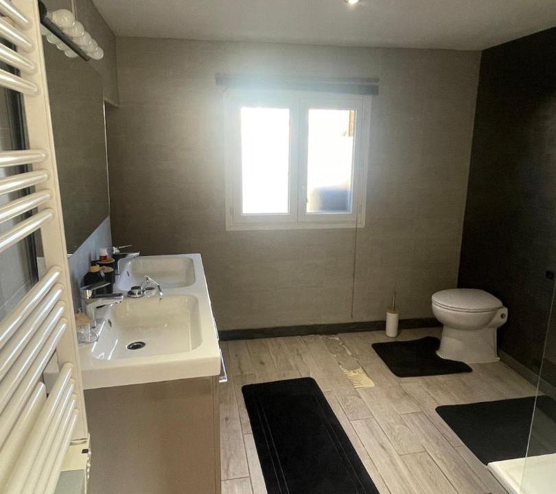 Photo of Bathroom in Naours