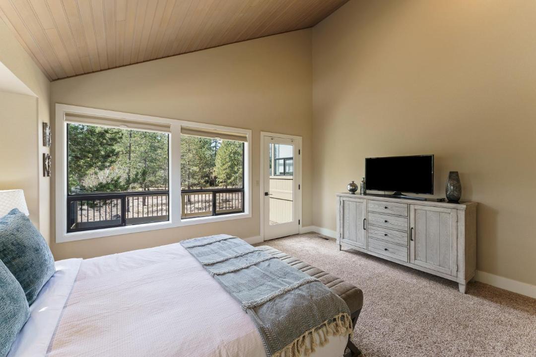 Photo of Bedroom in Sunriver