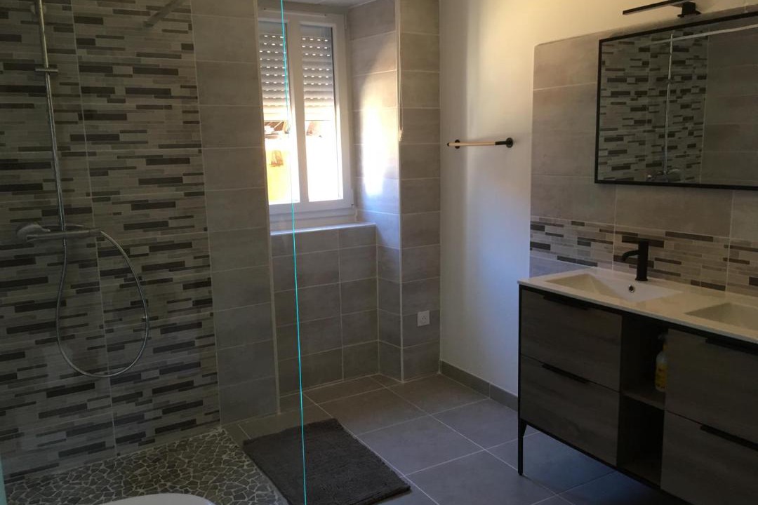 Photo of Bathroom in Saint-Loubouer