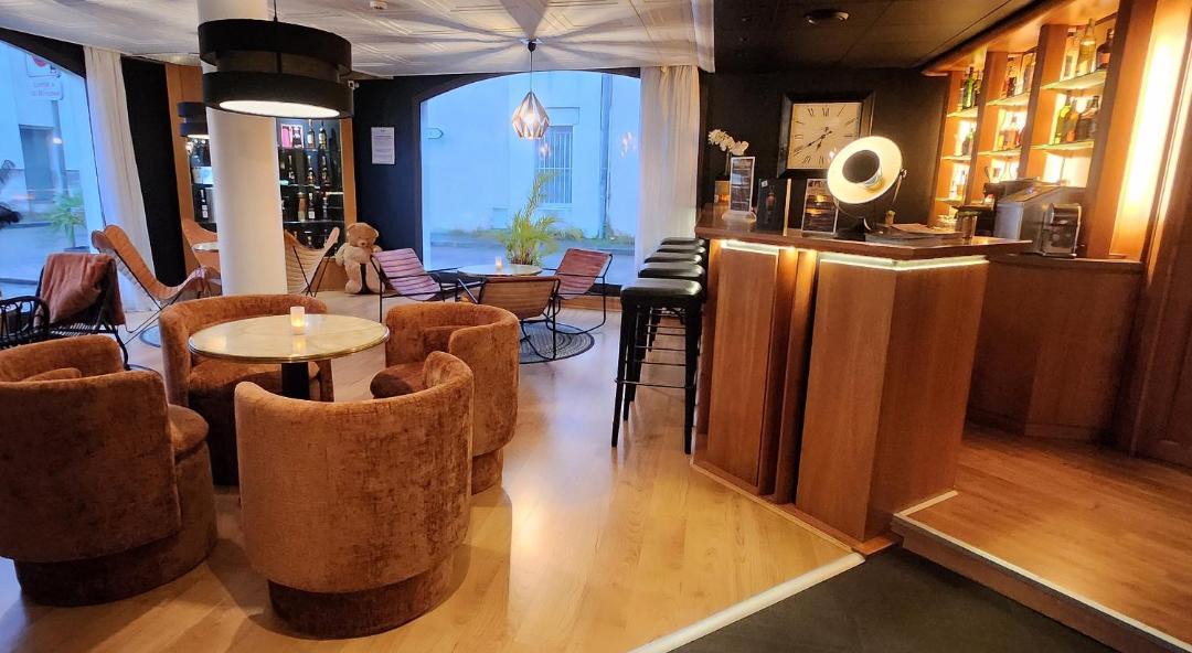 Photo of Others in Cognac