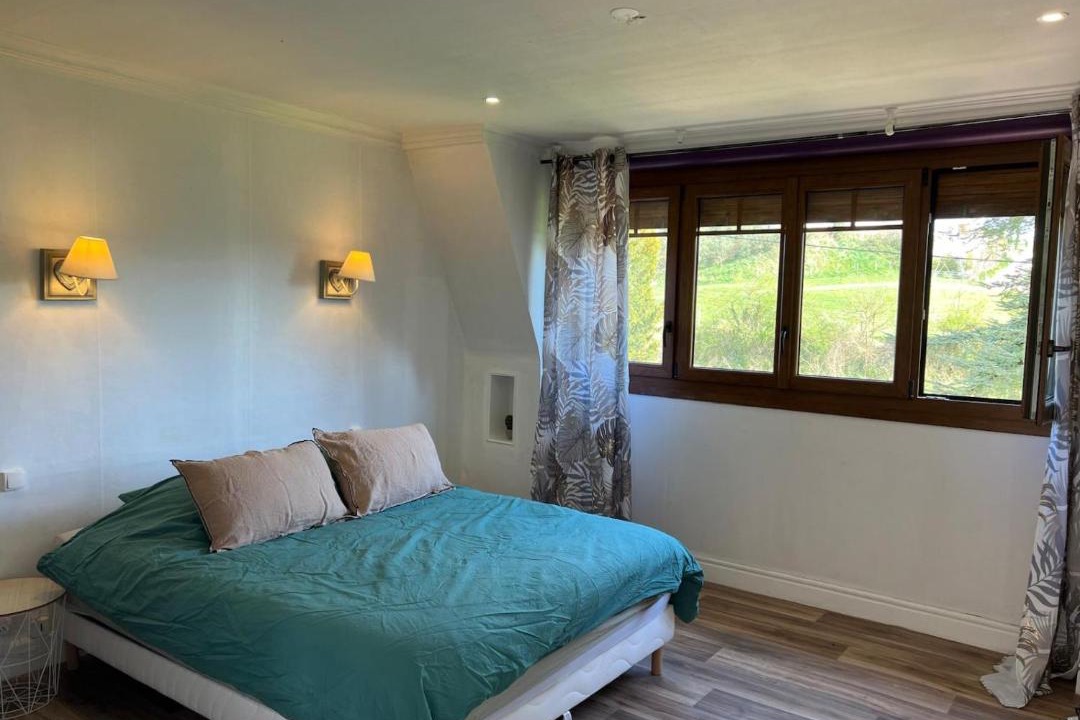 Photo of Bedroom in Douriez