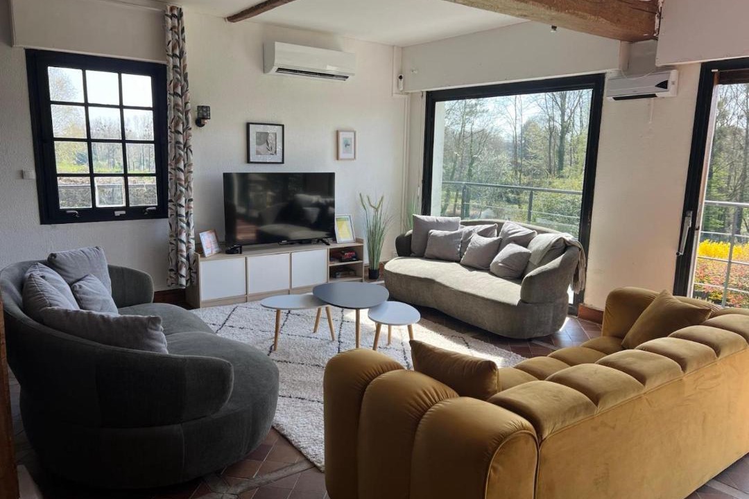 Photo of Livingroom in Douriez