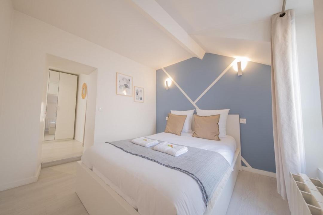 Photo of Bedroom in Moissy-Cramayel