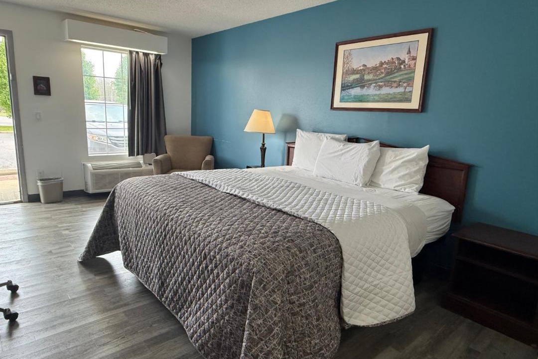 Photo of Bedroom in Roanoke Rapids