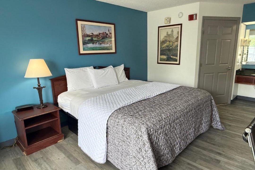 Photo of Bedroom in Roanoke Rapids