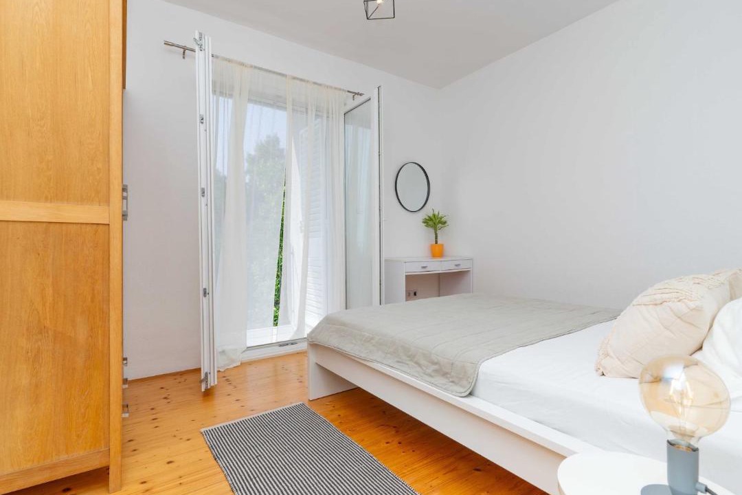 Photo of Bedroom in Molunat