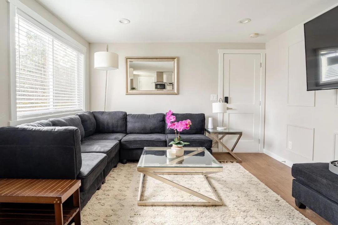 Photo of Others in Bryn Mawr-Skyway