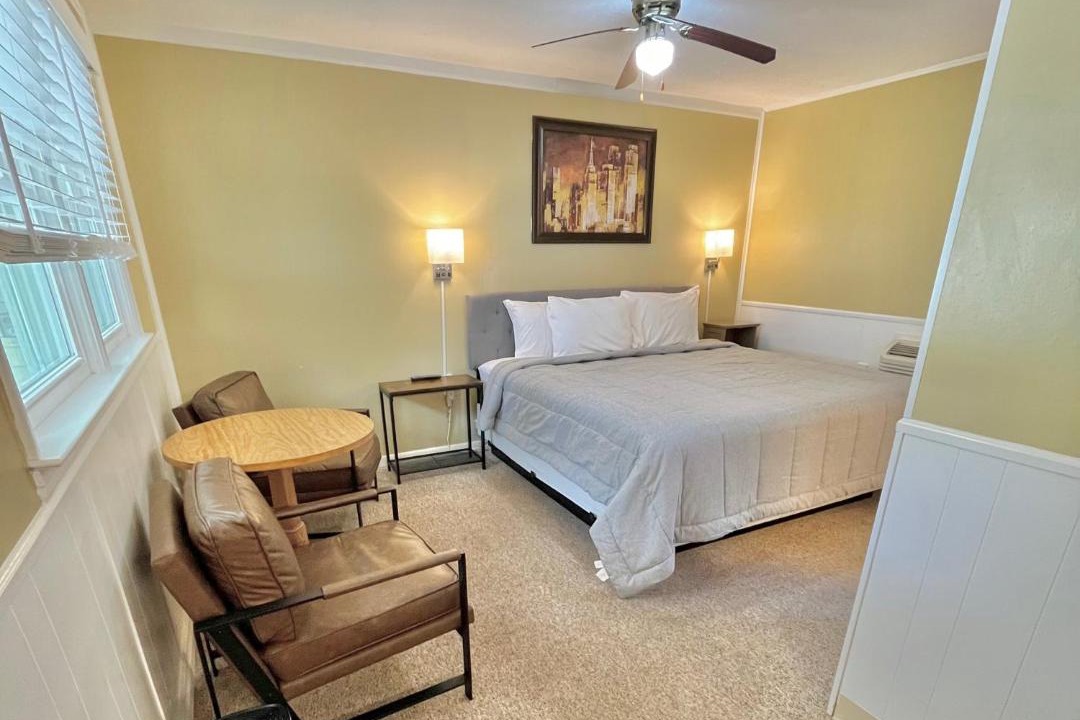 Photo of Bedroom in Honor