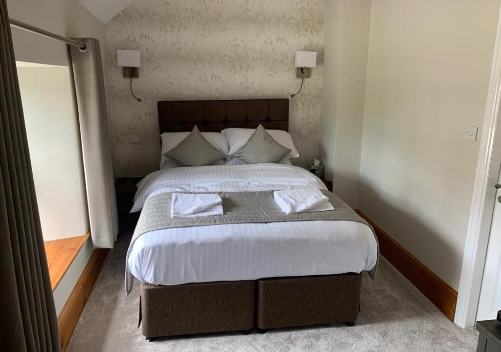 Photo of Bedroom in Holmesfield