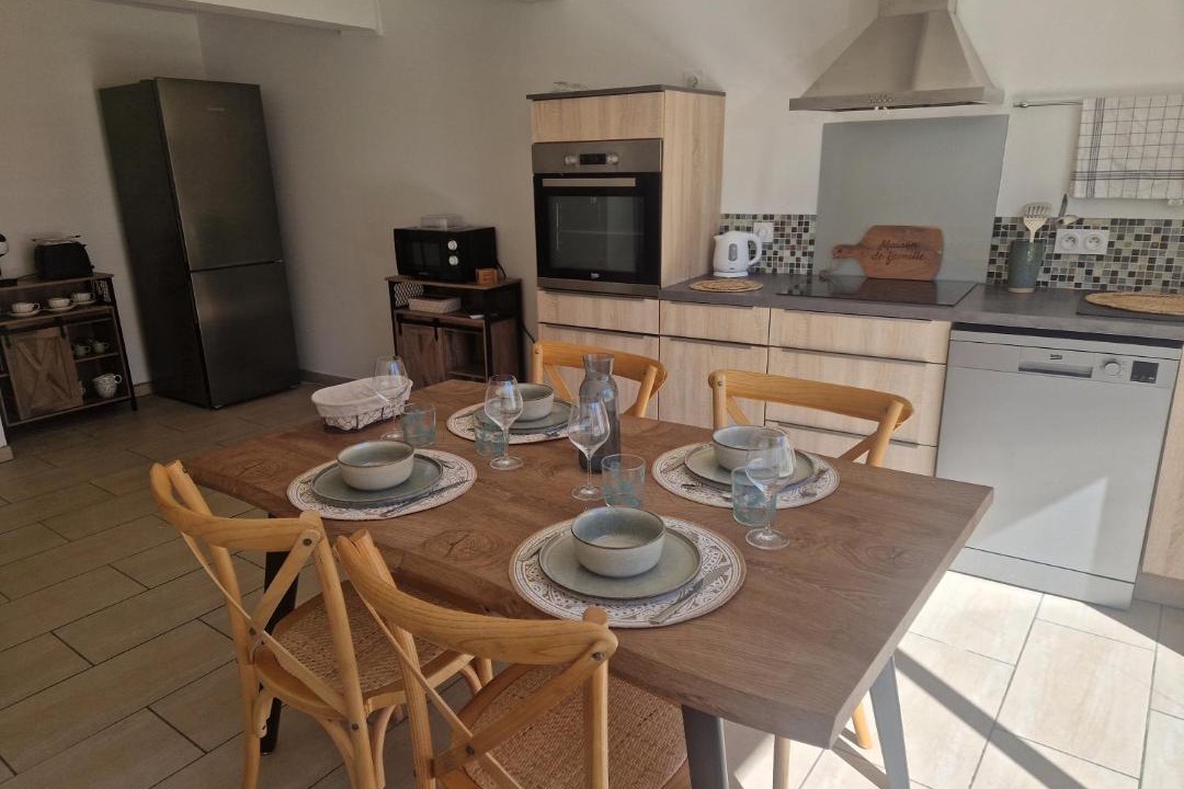 Photo of Kitchen in Saint-Martin-de-Villereglan