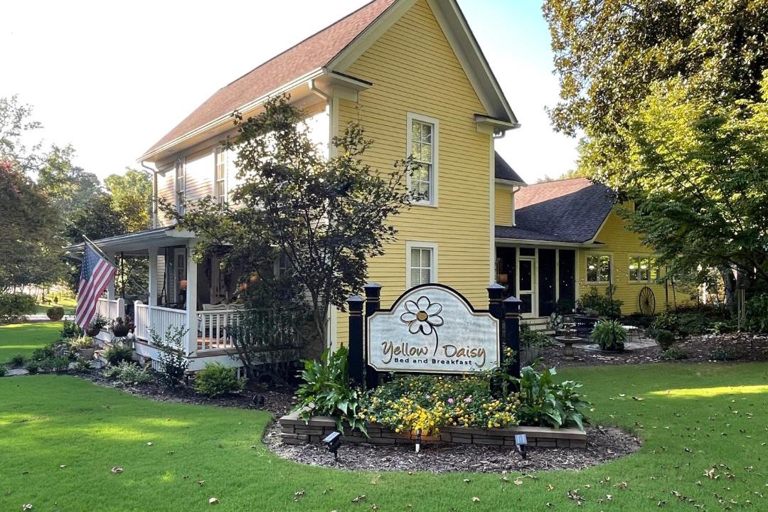 Photo of Others in Dahlonega