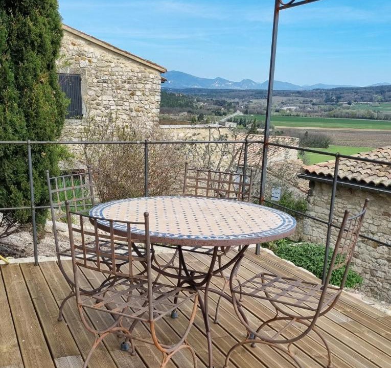 Photo of Others in Valaurie