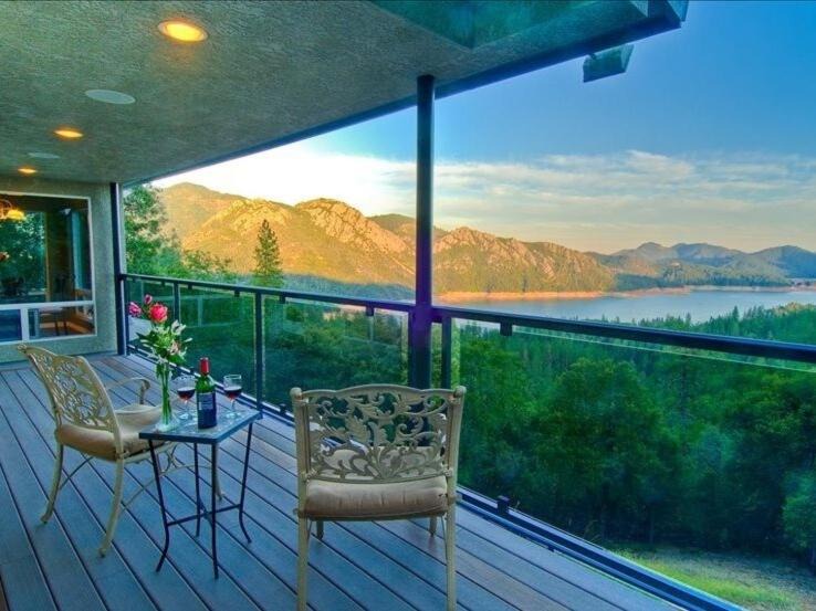 Photo of Patio Balcony in Lakehead