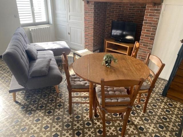 Photo of Others in Abbeville