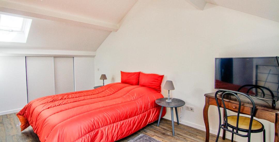 Photo of Bedroom in Saint-Julien-Chapteuil