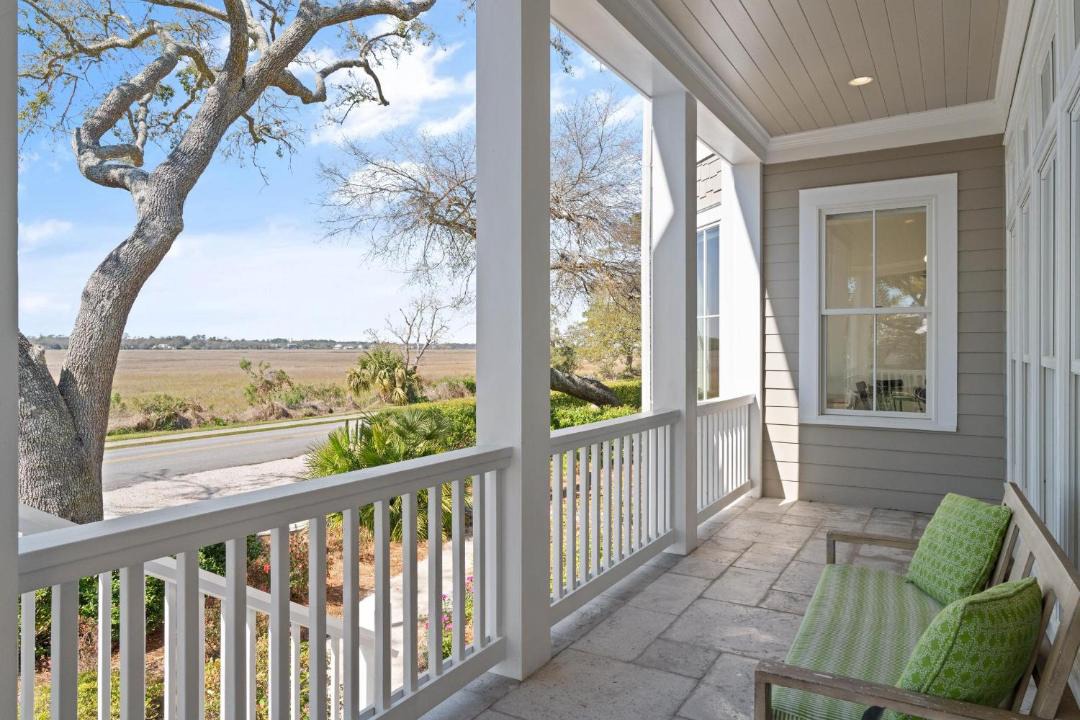 Photo of Patio Balcony in East Beach