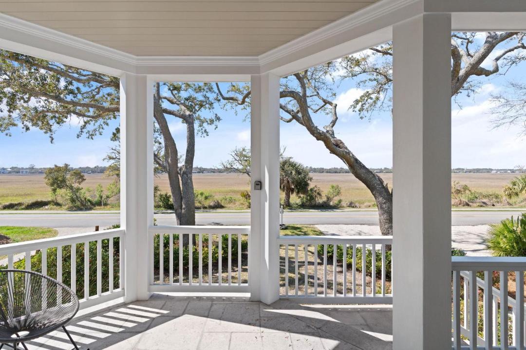 Photo of Patio Balcony in East Beach