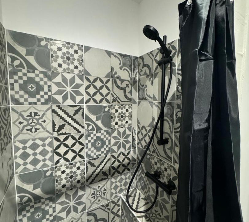 Photo of Bathroom in Limoux