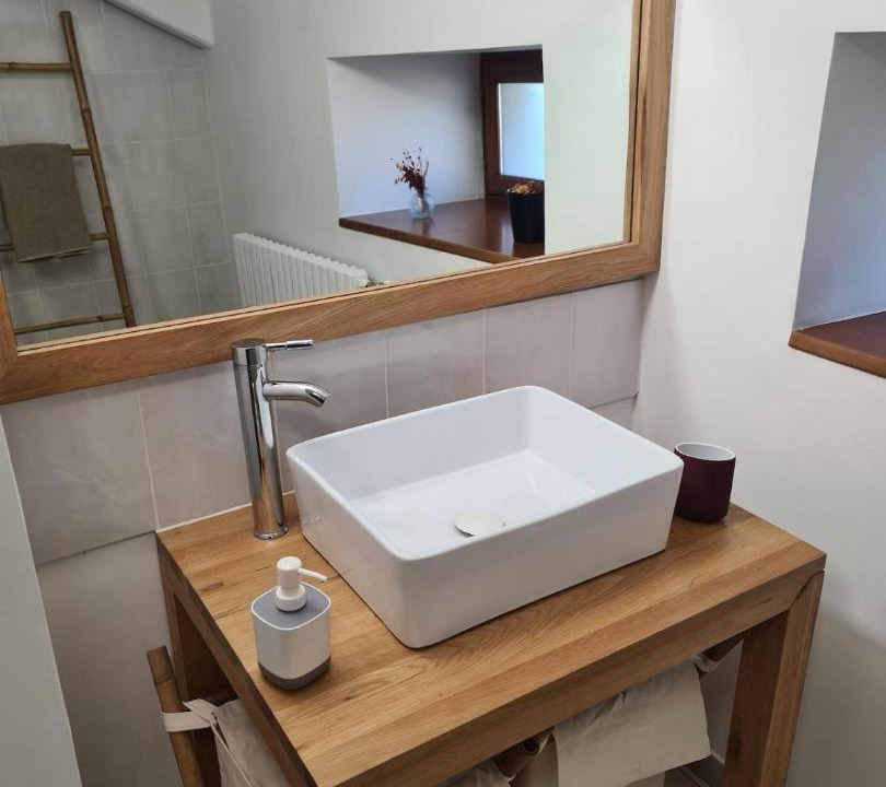Photo of Bathroom in Hellean