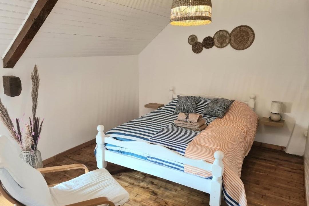 Photo of Bedroom in Hellean