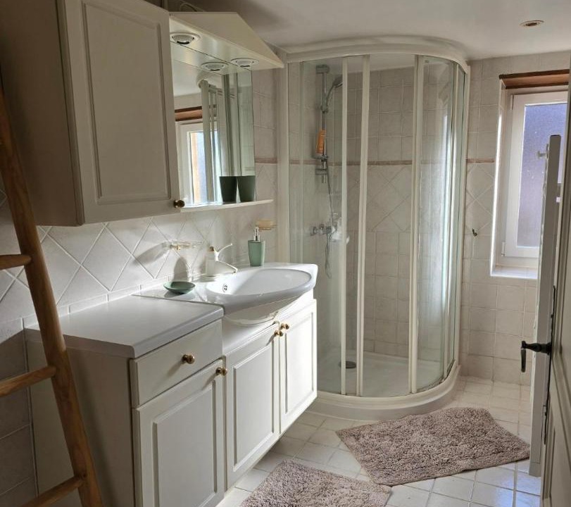 Photo of Others in Meyrals