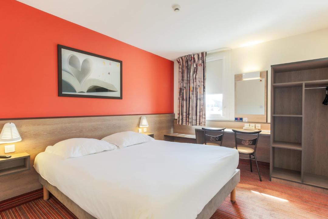 Photo of Bedroom in Brive-la-Gaillarde