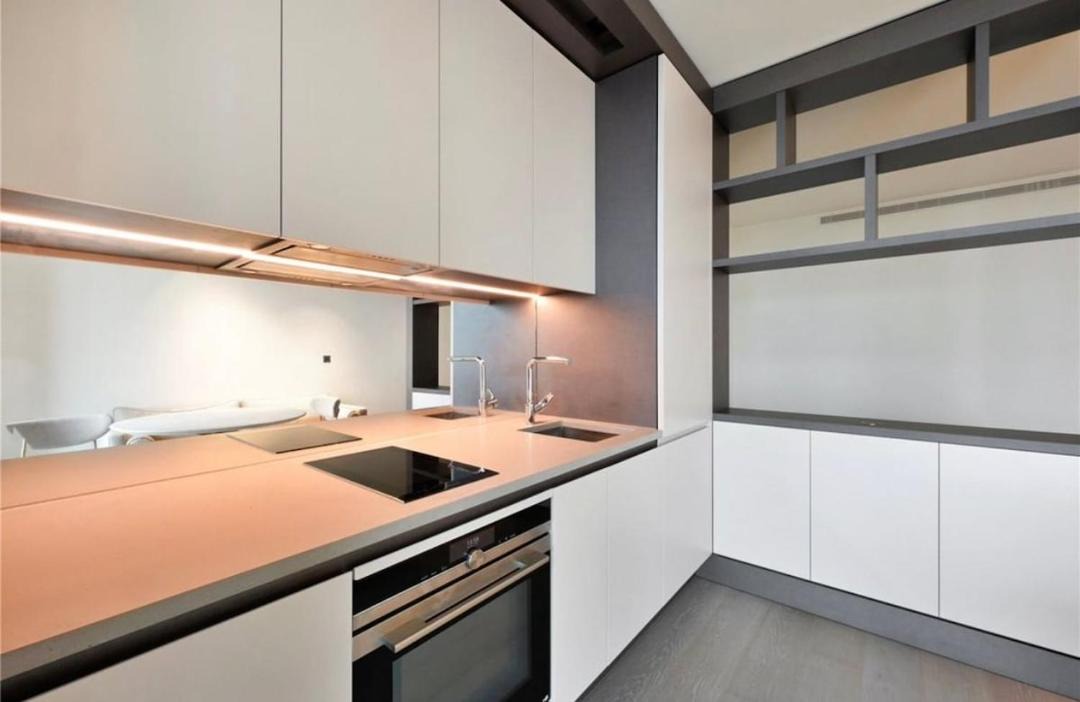 Photo of Kitchen in Canary Wharf