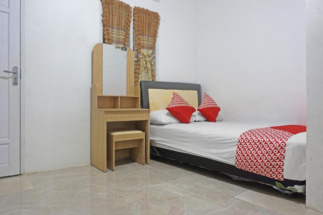 Photo of Bedroom in Makassar