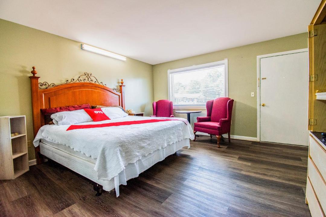 Photo of Bedroom in Calhoun