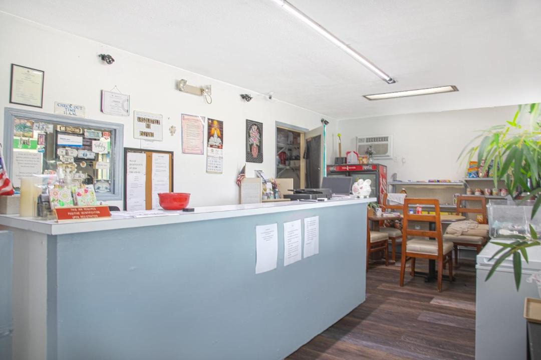 Photo of Others in Calhoun