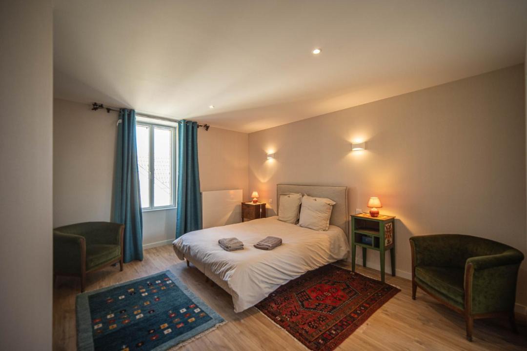 Photo of Bedroom in Morey-Saint-Denis