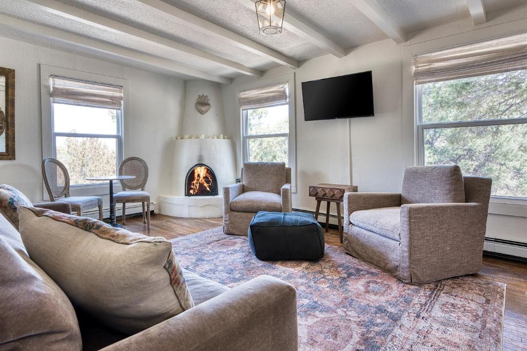 Photo of Livingroom in Tesuque