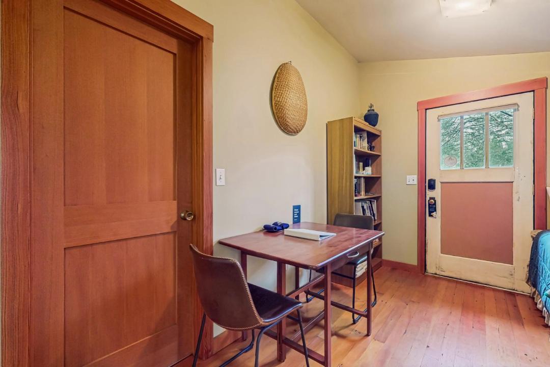 Photo of Others in Eastsound