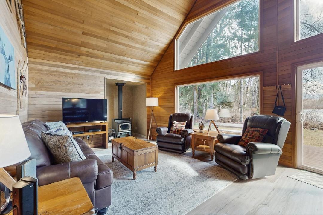 Photo of Others in Gold Bar