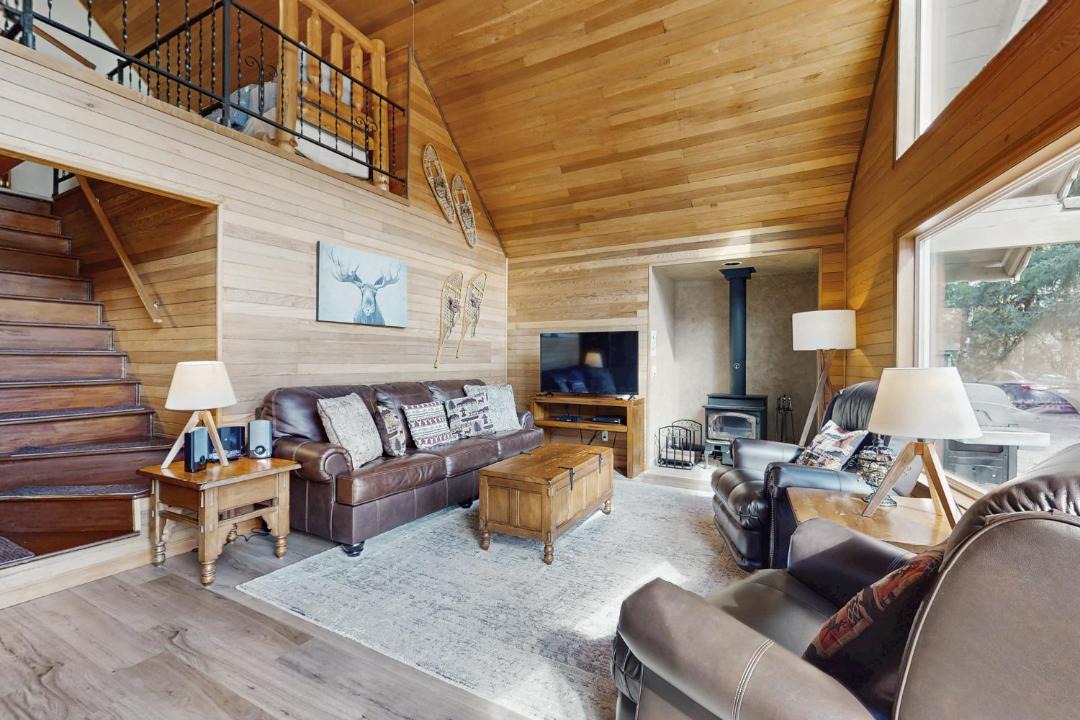 Photo of Others in Gold Bar