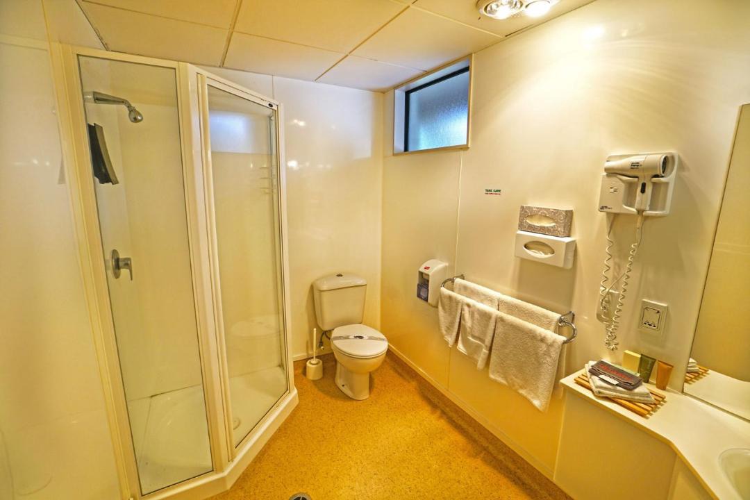 Photo of Bathroom in Hamilton Lake