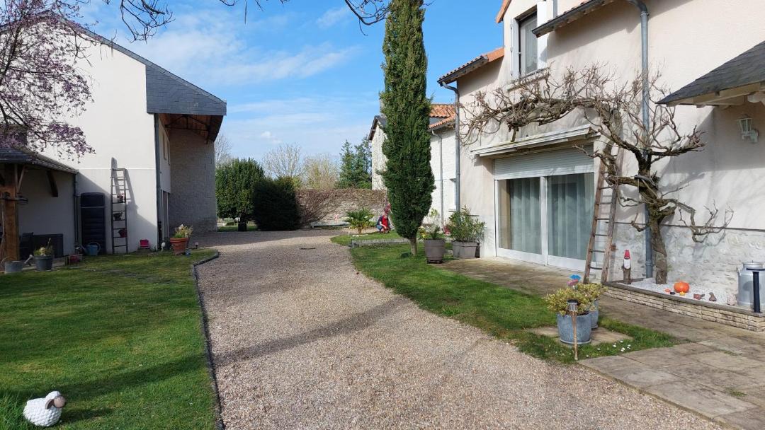 Photo of Others in Saint-Genest-d'Ambiere